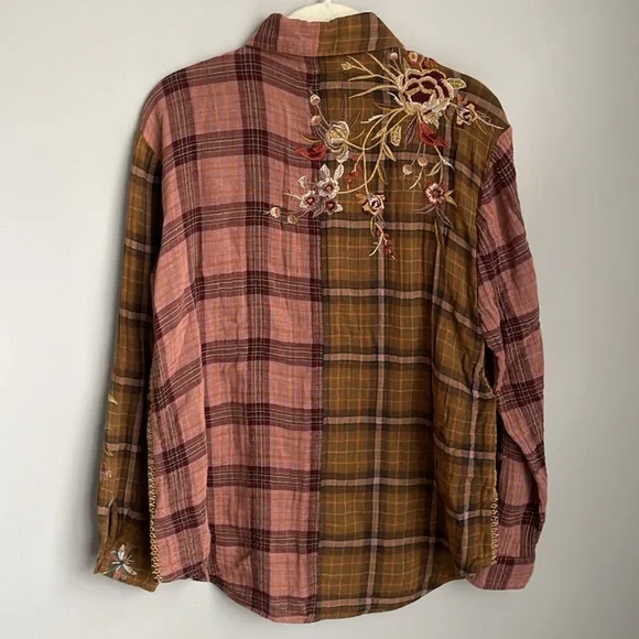 Johnny Was Varlese Multicolor Embroidered Plaid Oversized Shirt Size XS - Picture 3 of 13
